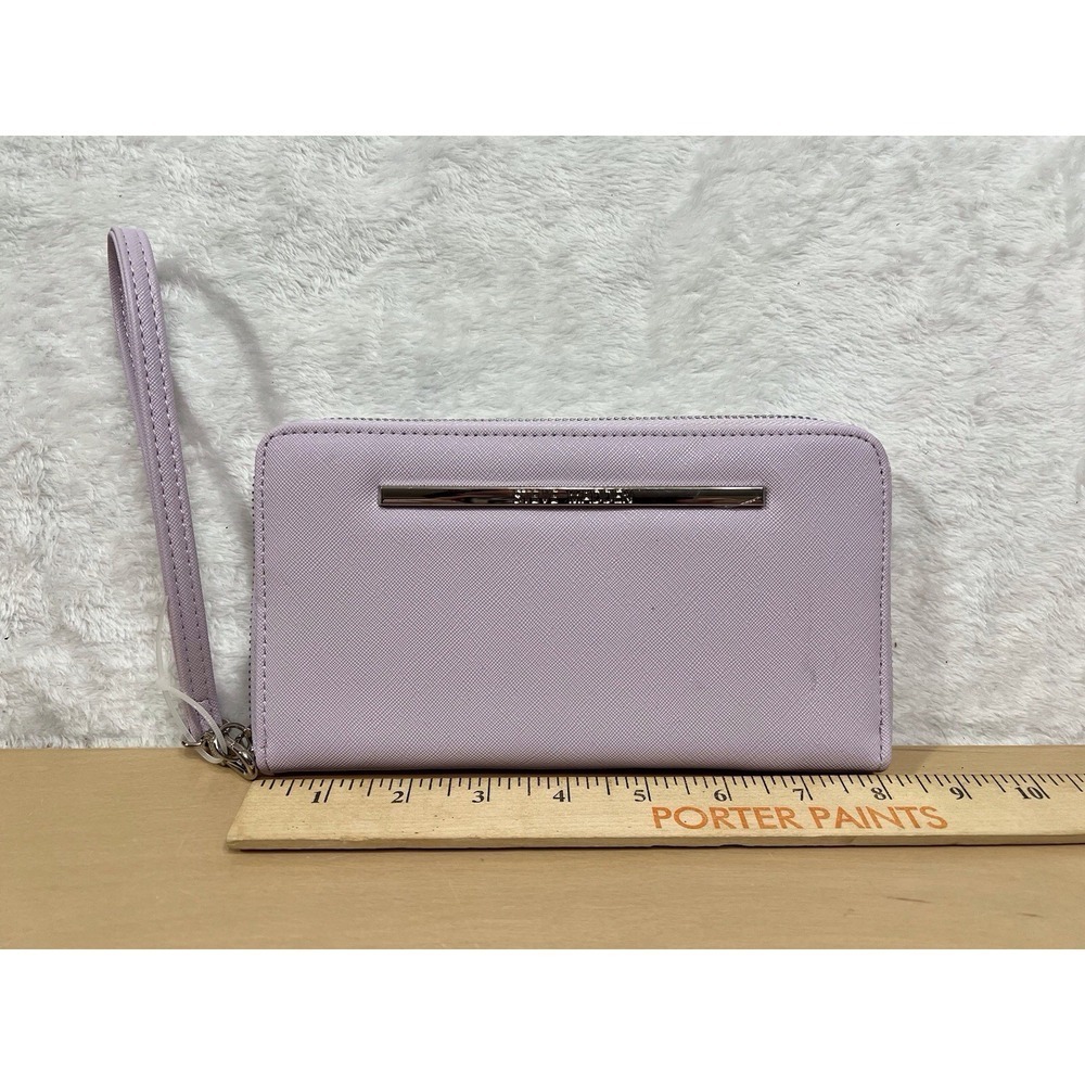 Steve Madden‎ Lavender Zip-Around Wristlet Wallet Dual Interior NWOT